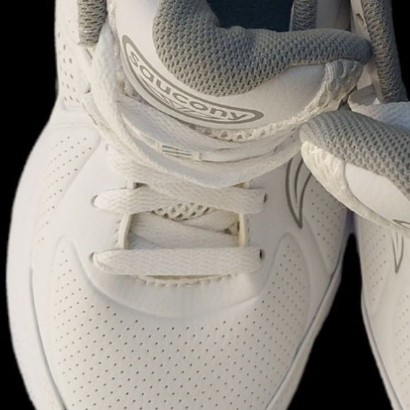 Saucony Grid Momentum White Walking Shoe Women's Size 6M - Picture 3 of 5